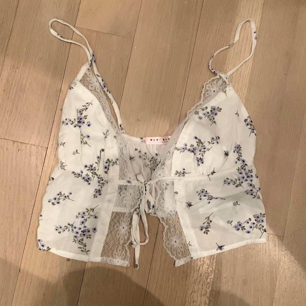 Blue Blush “In Full Bloom” Top, Grey Bandit